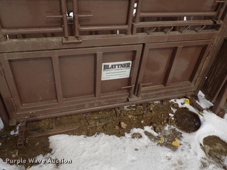 image for item FH9092 Blattner All Around squeeze chute