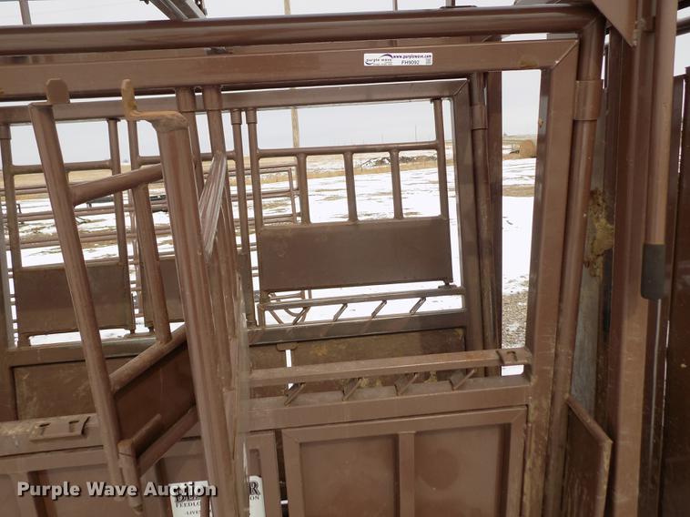 image for item FH9092 Blattner All Around squeeze chute