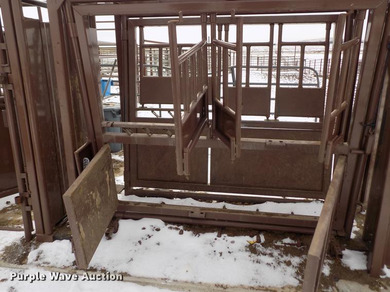 image for item FH9092 Blattner All Around squeeze chute