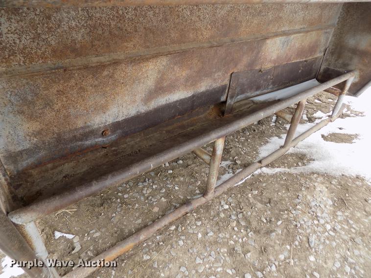 image for item FH9094 Creep feeder