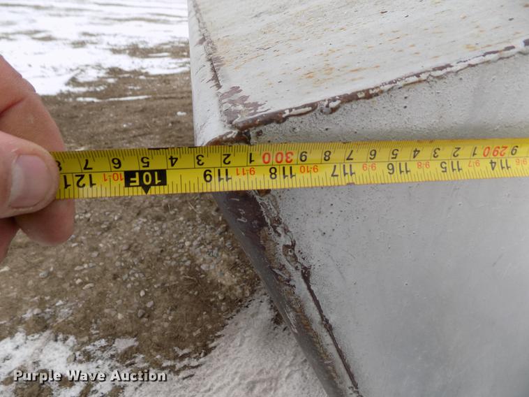 image for item FH9094 Creep feeder