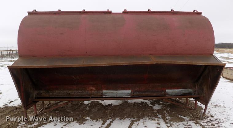 image for item FH9095 (2) livestock feeders