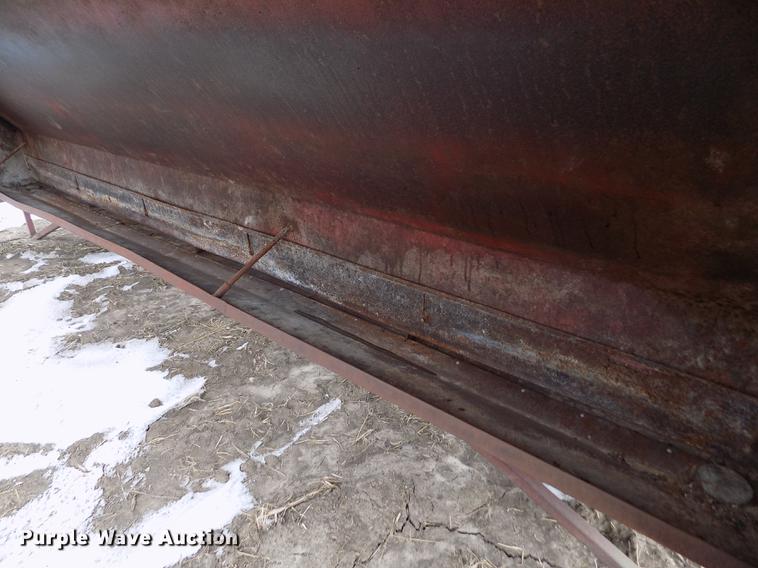 image for item FH9095 (2) livestock feeders