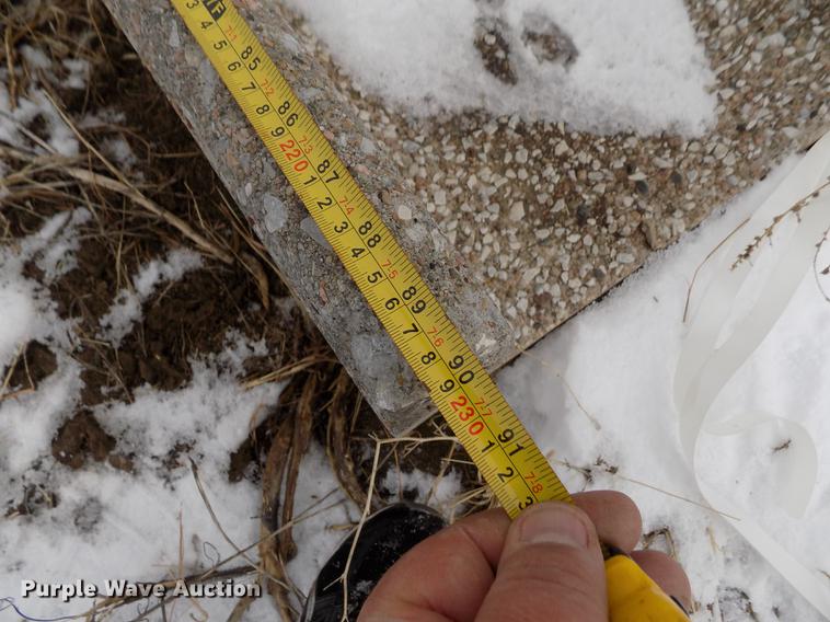 image for item FH9096 (13) concrete feed bunks