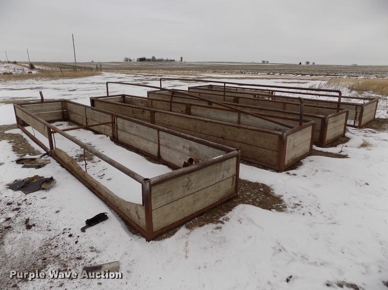 image for item FH9097 (4) bottomless livestock feeders