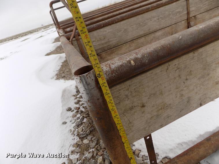 image for item FH9097 (4) bottomless livestock feeders