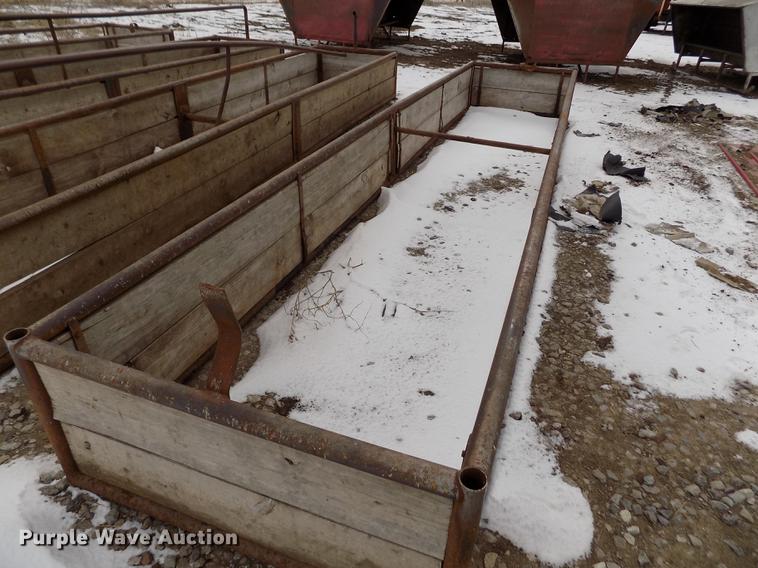 image for item FH9097 (4) bottomless livestock feeders