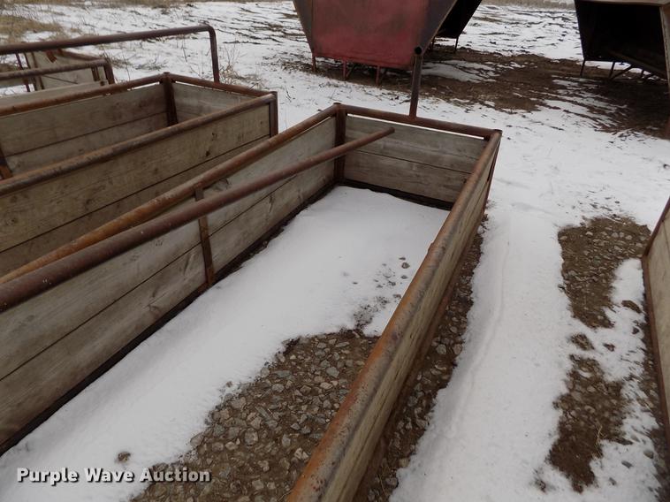 image for item FH9097 (4) bottomless livestock feeders