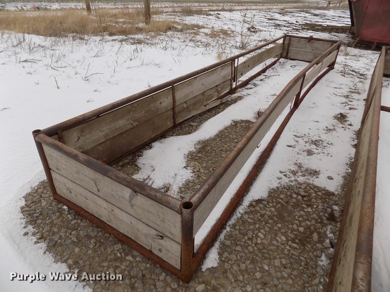 image for item FH9097 (4) bottomless livestock feeders
