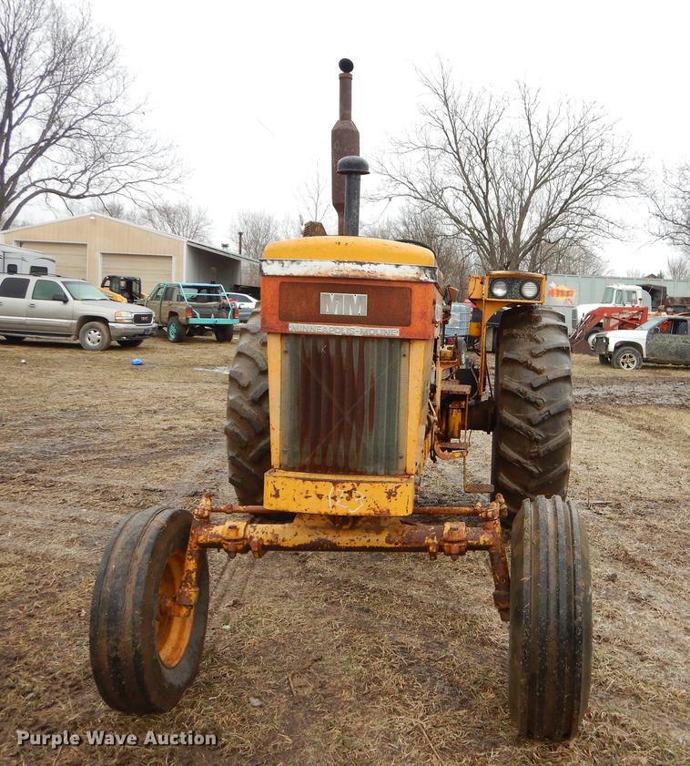 image for item FQ9619 Minneapolis Moline M670 tractor