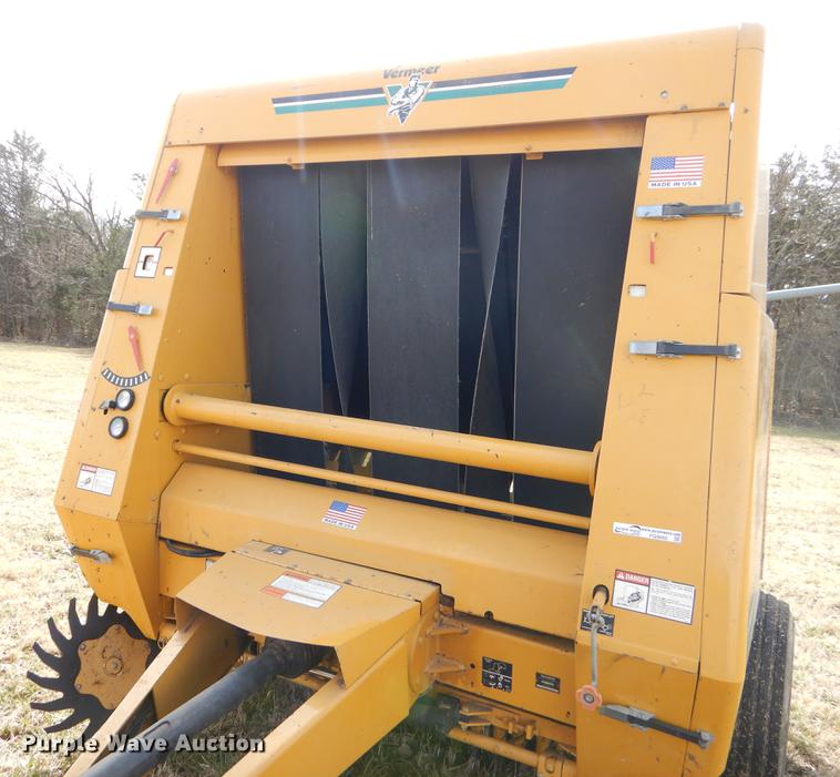 image for item FQ9665 1993 Vermeer 605K round baler