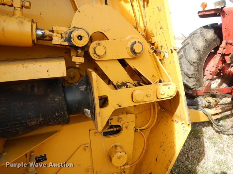 image for item FQ9665 1993 Vermeer 605K round baler