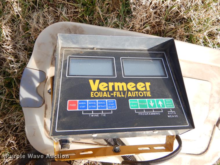 image for item FQ9665 1993 Vermeer 605K round baler