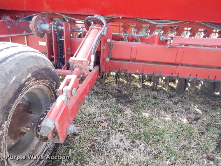 image for item FQ9666 Case 5500MTDR grain drill
