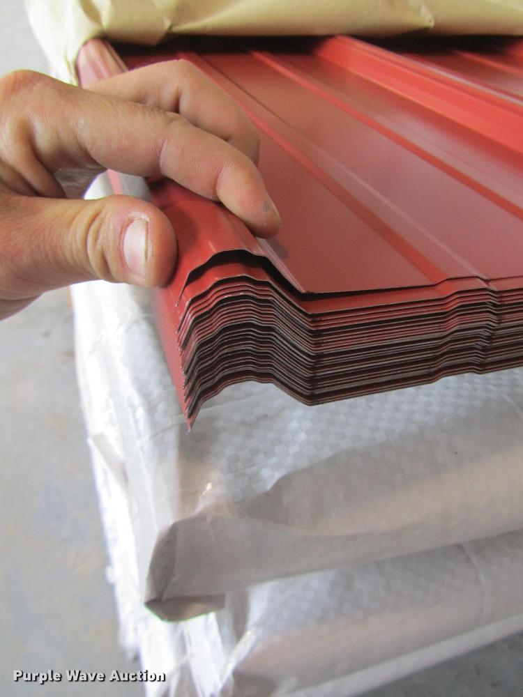 image for item G1628 (60) sheets of metal siding/roofing