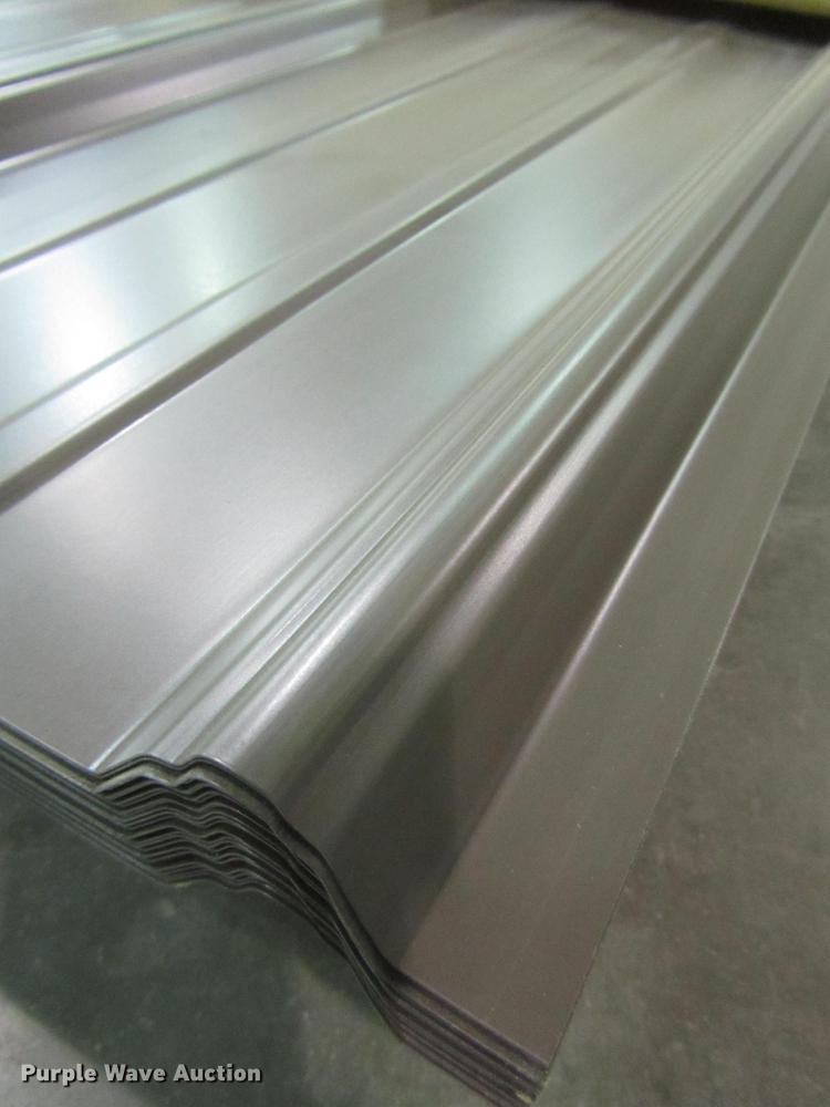 image for item G1629 (90) sheets of metal siding/roofing
