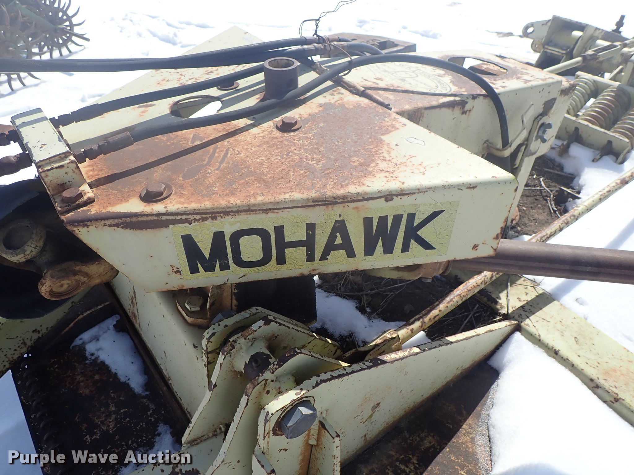 Mohawk batwing rotary mower in Kinsley, KS | Item FH9742 sold | Purple Wave