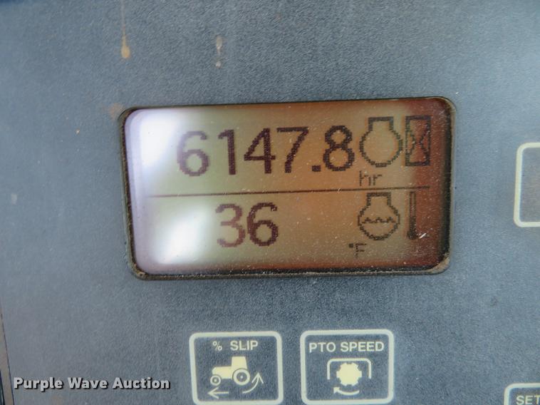 image for item DE8807 2007 John Deere 8430 MFWD tractor