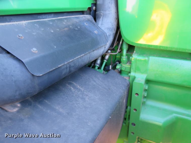 image for item DE8807 2007 John Deere 8430 MFWD tractor