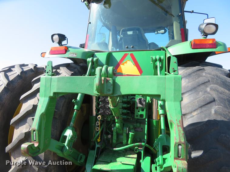 image for item DE8807 2007 John Deere 8430 MFWD tractor