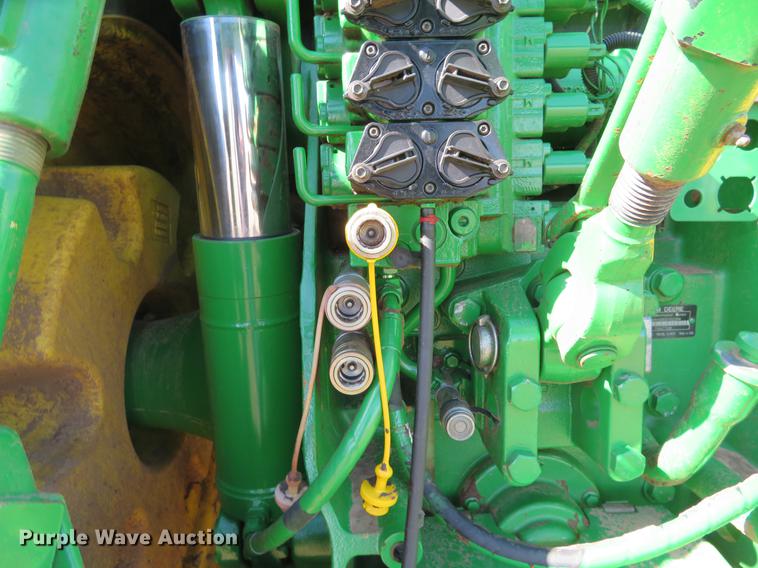 image for item DE8807 2007 John Deere 8430 MFWD tractor
