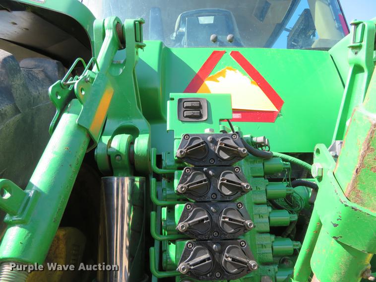 image for item DE8807 2007 John Deere 8430 MFWD tractor