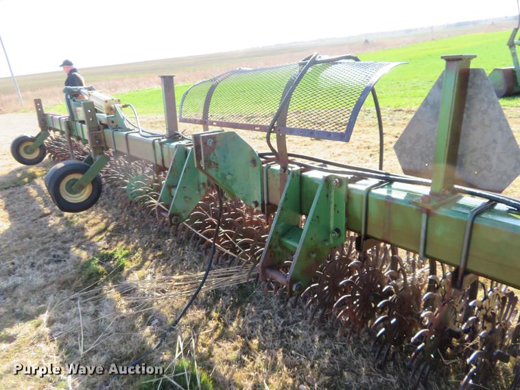 image for item DE8808 John Deere 400 rotary hoe