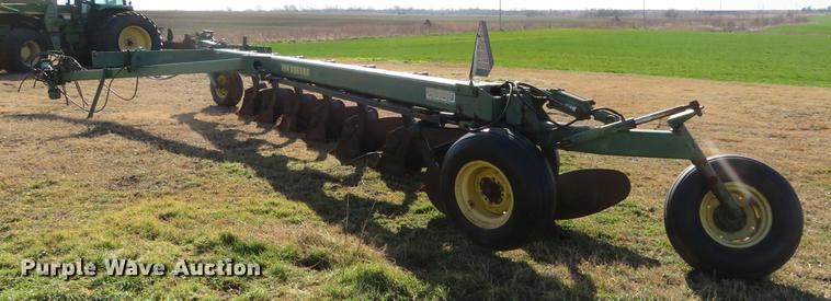 image for item DE8809 John Deere 2800 eight bottom plow