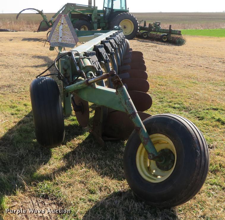 image for item DE8809 John Deere 2800 eight bottom plow