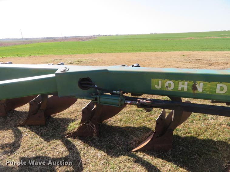 image for item DE8809 John Deere 2800 eight bottom plow