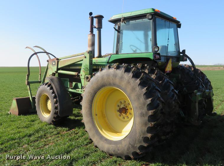 image for item DE8810 1983 John Deere 4850 tractor