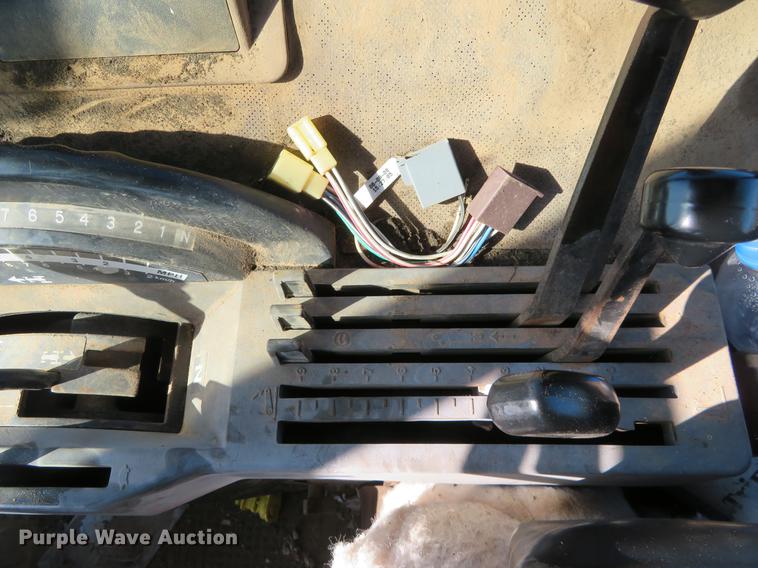 image for item DE8810 1983 John Deere 4850 tractor