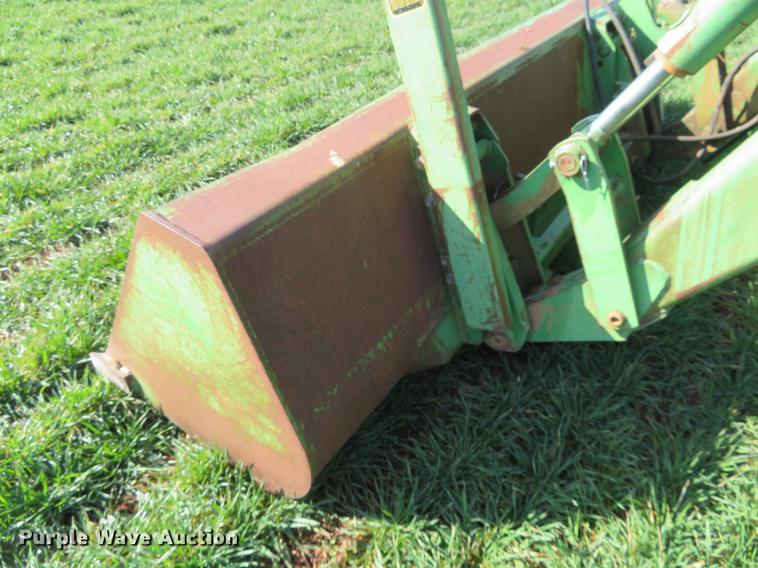 image for item DE8810 1983 John Deere 4850 tractor