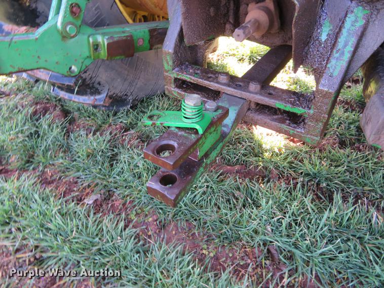 image for item DE8810 1983 John Deere 4850 tractor