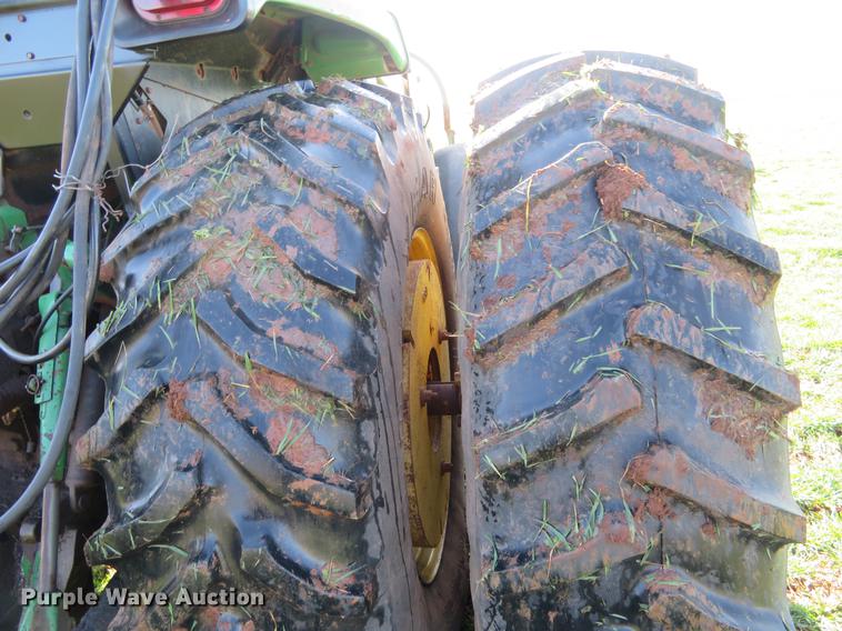 image for item DE8810 1983 John Deere 4850 tractor