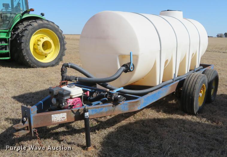 image for item DE8811 Nurse tank trailer