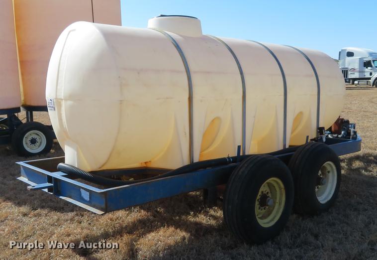 image for item DE8811 Nurse tank trailer