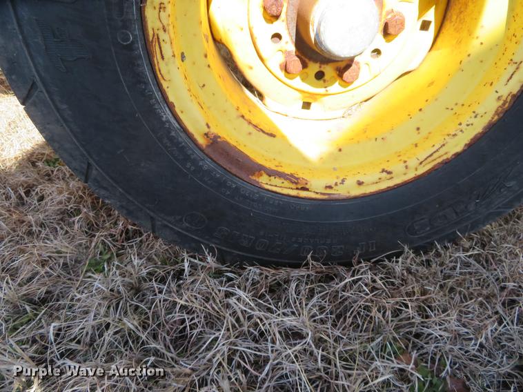 image for item DE8811 Nurse tank trailer