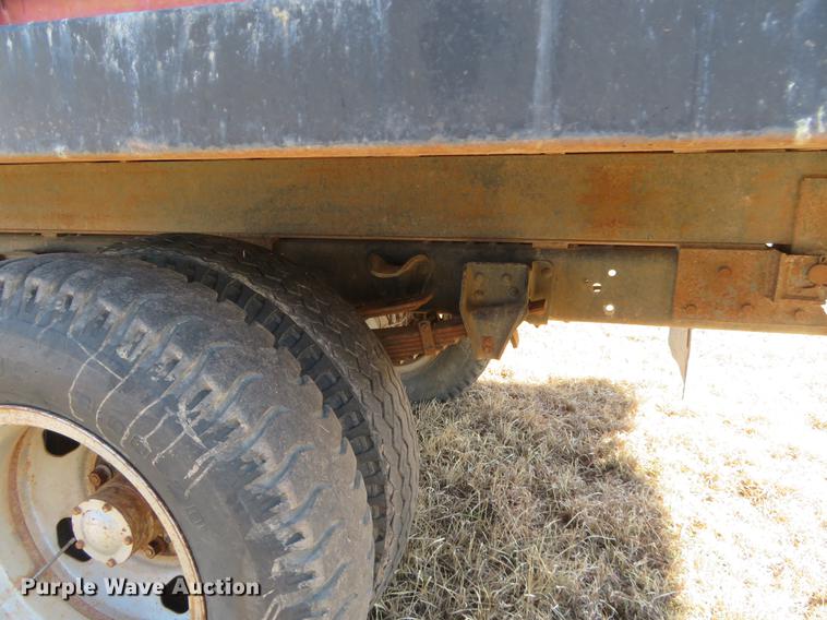 image for item DE8813 1979 Chevrolet C60 grain truck