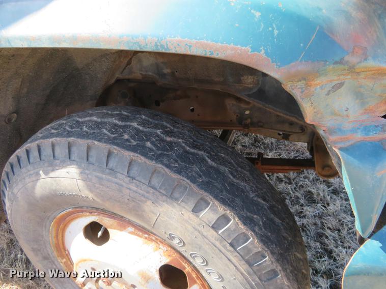 image for item DE8813 1979 Chevrolet C60 grain truck