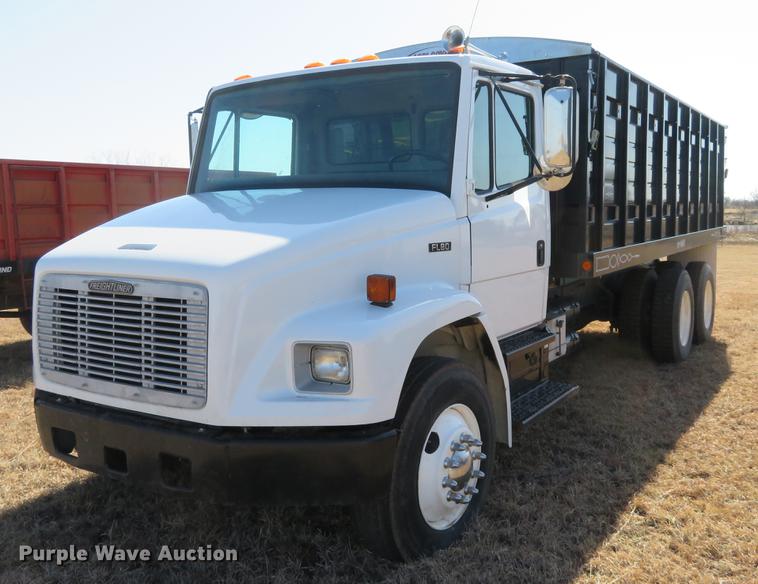 image for item DE8814 1995 Freightliner FL80 grain truck