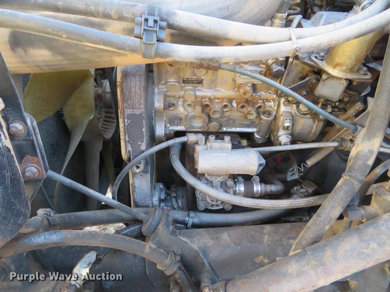 image for item DE8814 1995 Freightliner FL80 grain truck