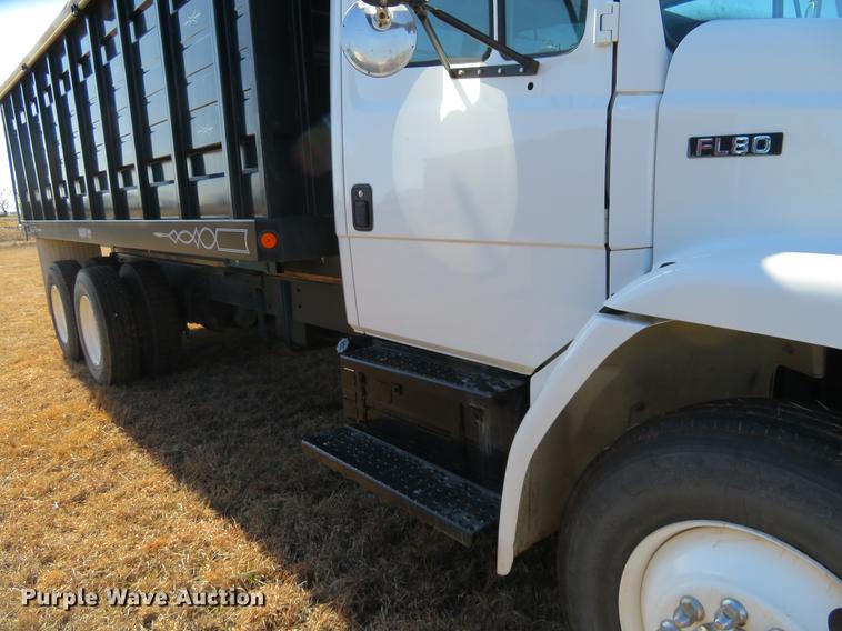 image for item DE8814 1995 Freightliner FL80 grain truck