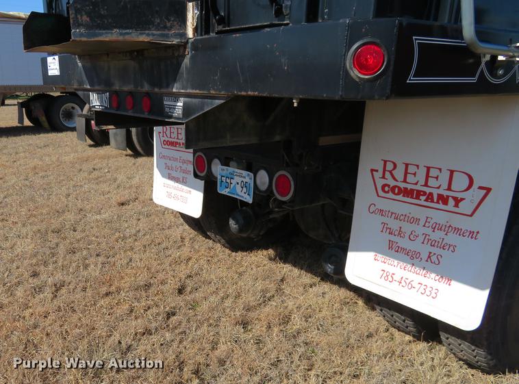 image for item DE8814 1995 Freightliner FL80 grain truck