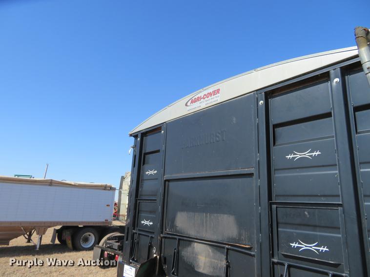 image for item DE8814 1995 Freightliner FL80 grain truck