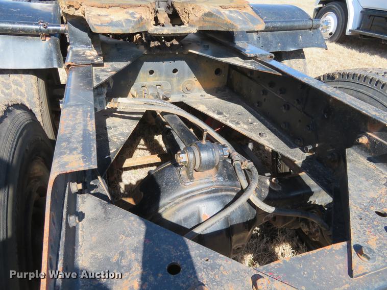 image for item DE8815 1979 International Paystar 5000 semi truck