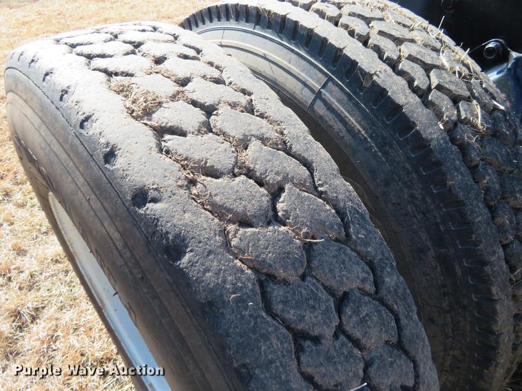 image for item DE8815 1979 International Paystar 5000 semi truck