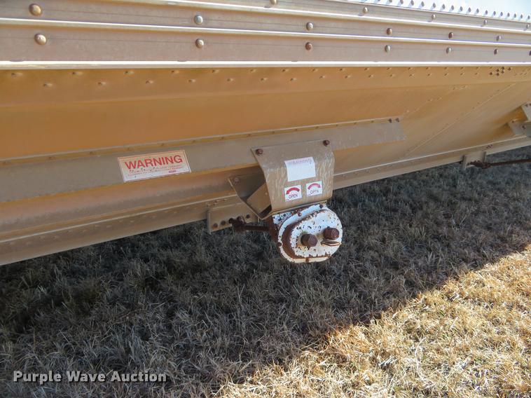 image for item DE8817 1992 Timpte Super Hopper double hopper bottom grain trailer