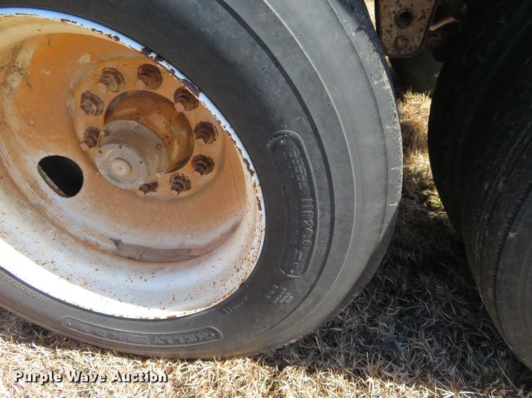 image for item DE8817 1992 Timpte Super Hopper double hopper bottom grain trailer