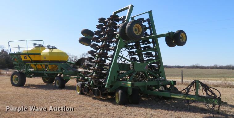 image for item DE8818 John Deere 1860 no-till air seeder